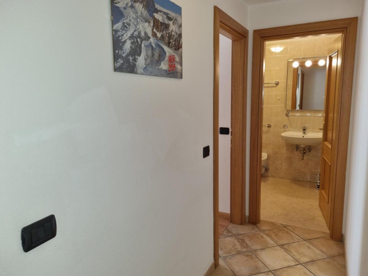 Chenina Apartment Canazei Bagian luar foto